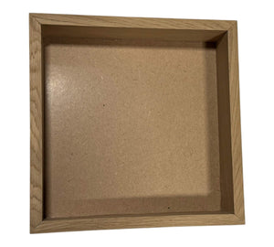 Rama Patrata Nature 27x27cm, design natural pentru tablouri cu flori criogenate, disponibilă la Depozitul de Criogenati online.