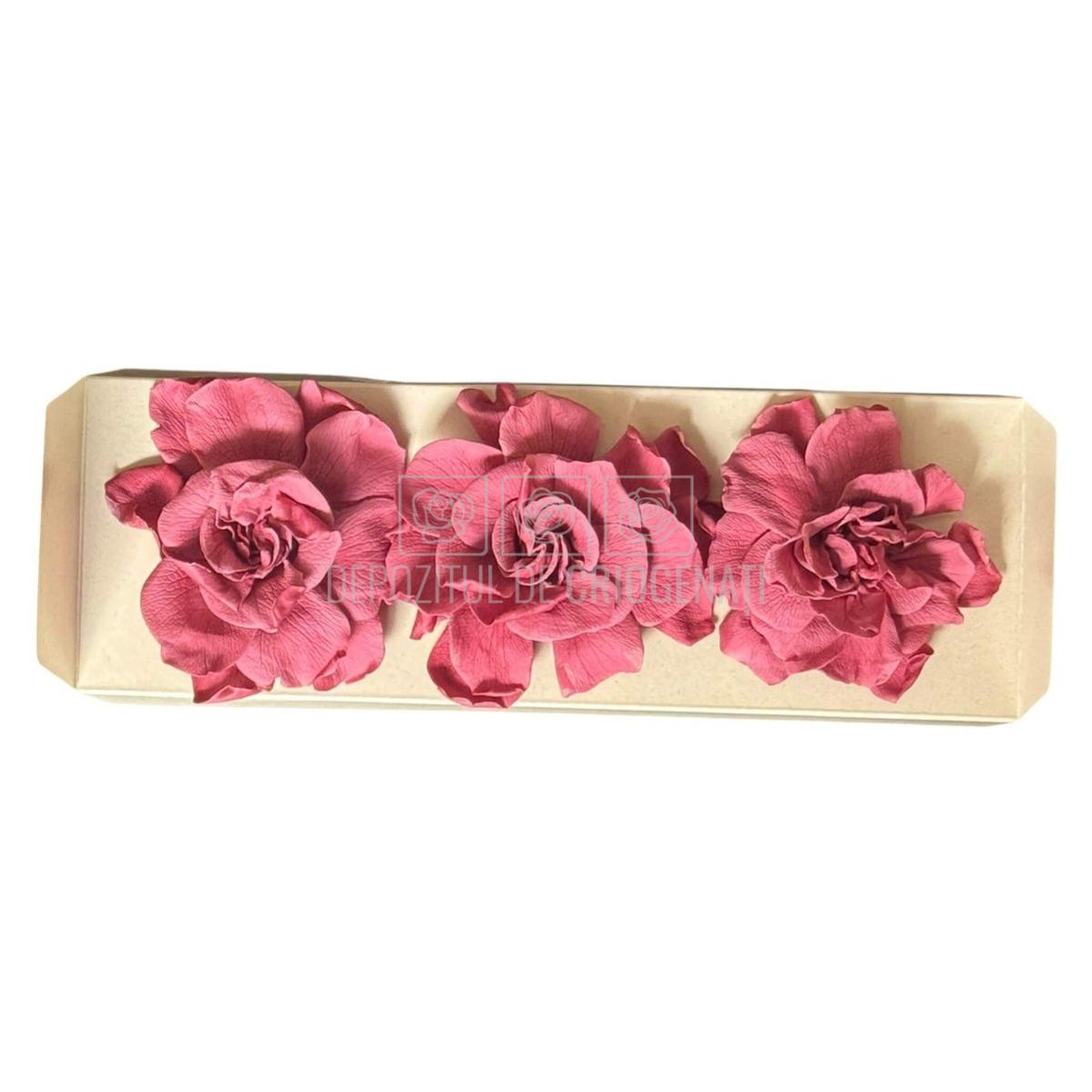 Floare criogenata roz pudrat GARDENIA CRANBERRY (dia. 7-8cm) - Depozitul de Criogenati
