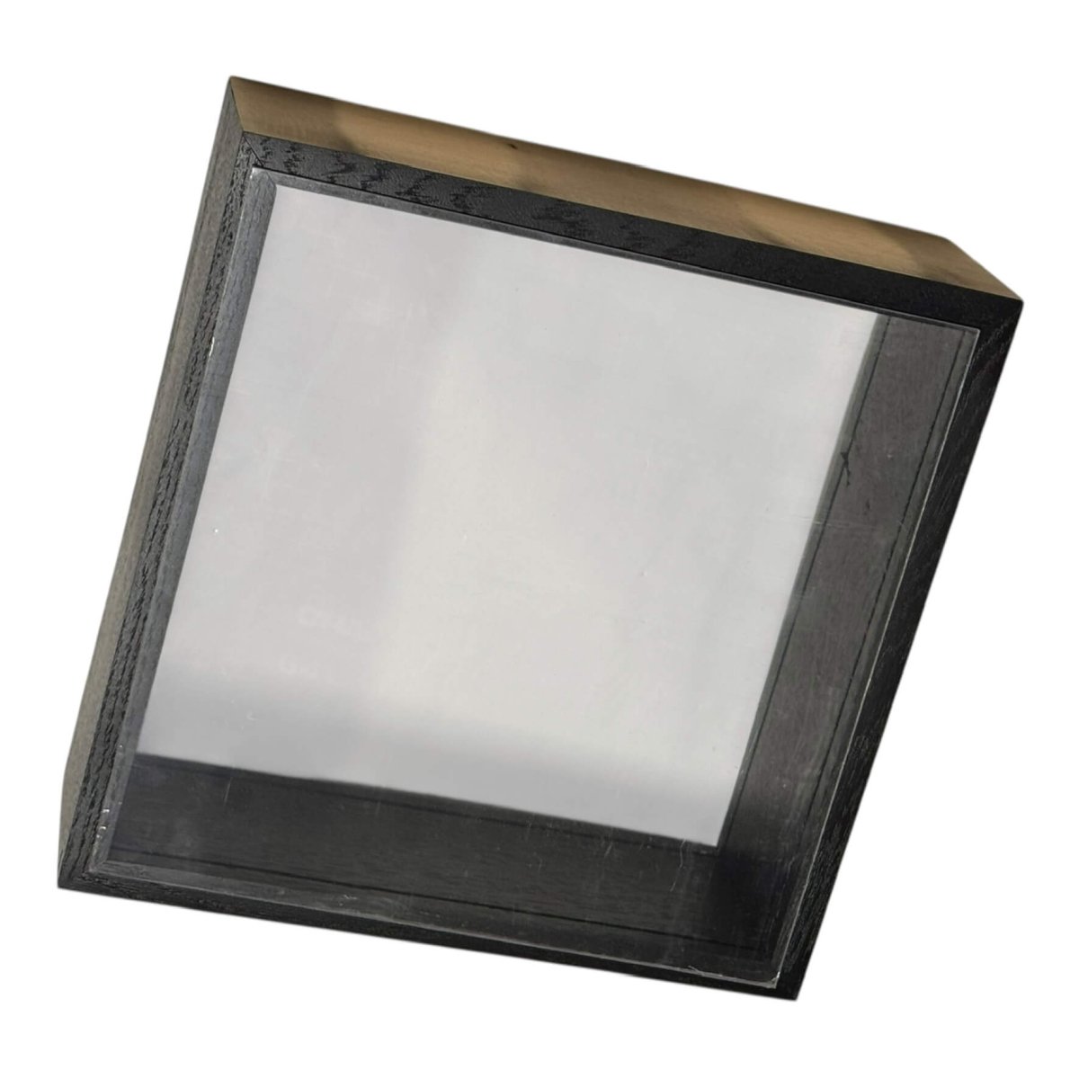 Rama patrata neagra 27x27cm cu dublu Plexiglas, perfecta pentru expunerea florilor criogenate in siguranta si stil.