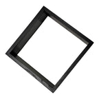 Cadru negru patrat 27x27cm fara sticla, ideal pentru aranjamente florale personalizate si decor interior modern.